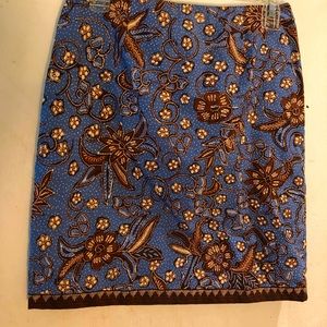Petite Sophisticate Skirt size 4P Light Blue with Floral pattern